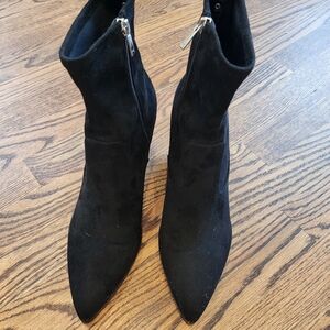 Marc Fisher black suede block heel booties size 10